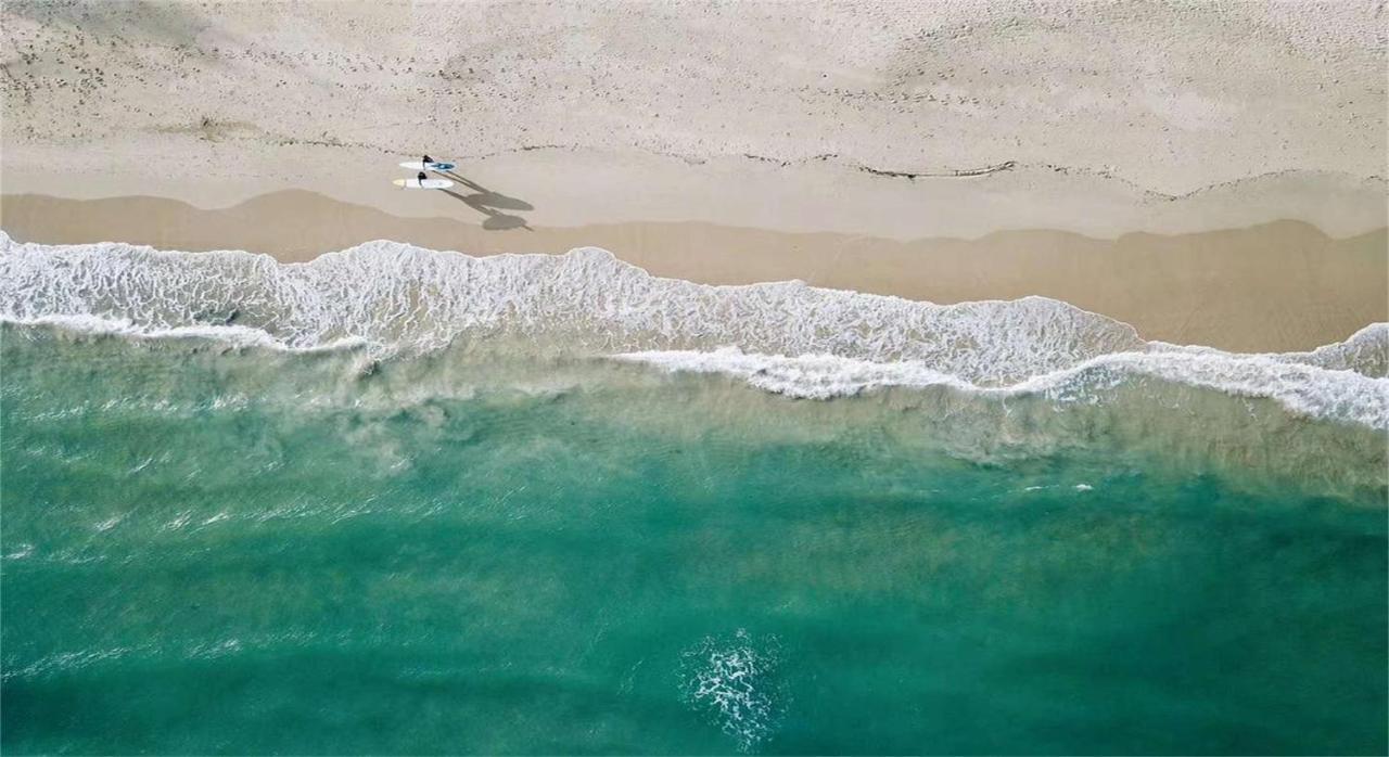 Deer Chenke Seascape Surf B&B Санья Экстерьер фото